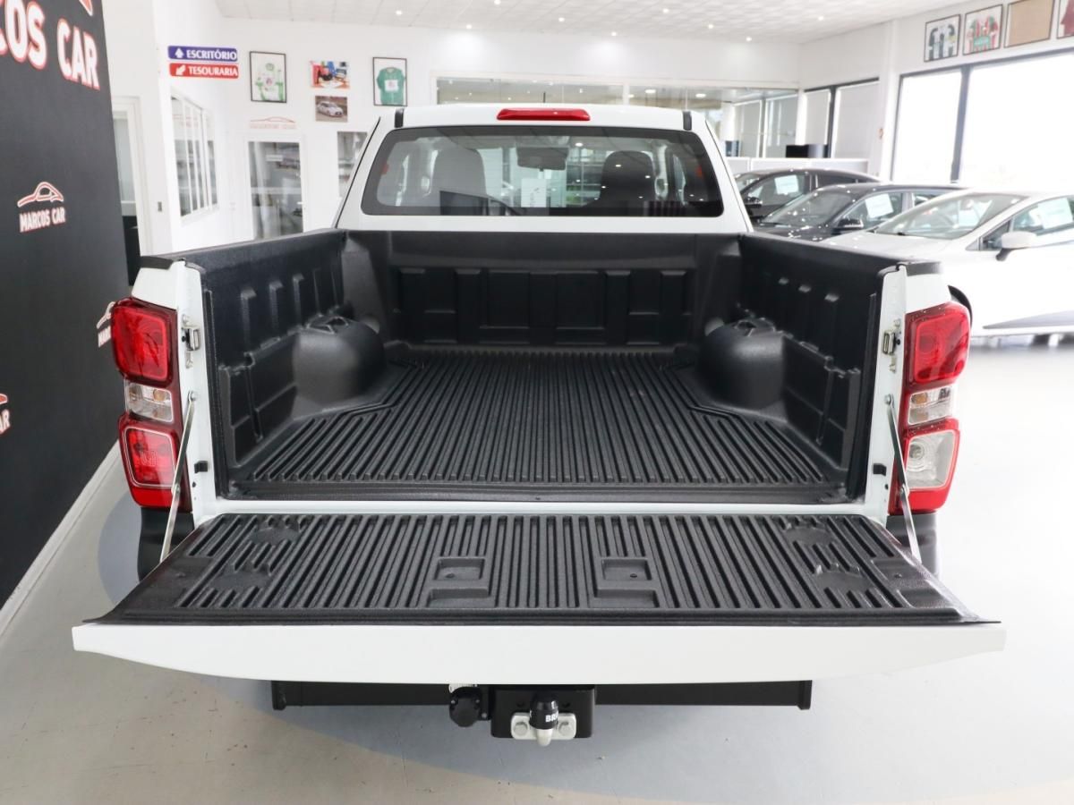 isuzu-d-max-2025-diesel-1898cc