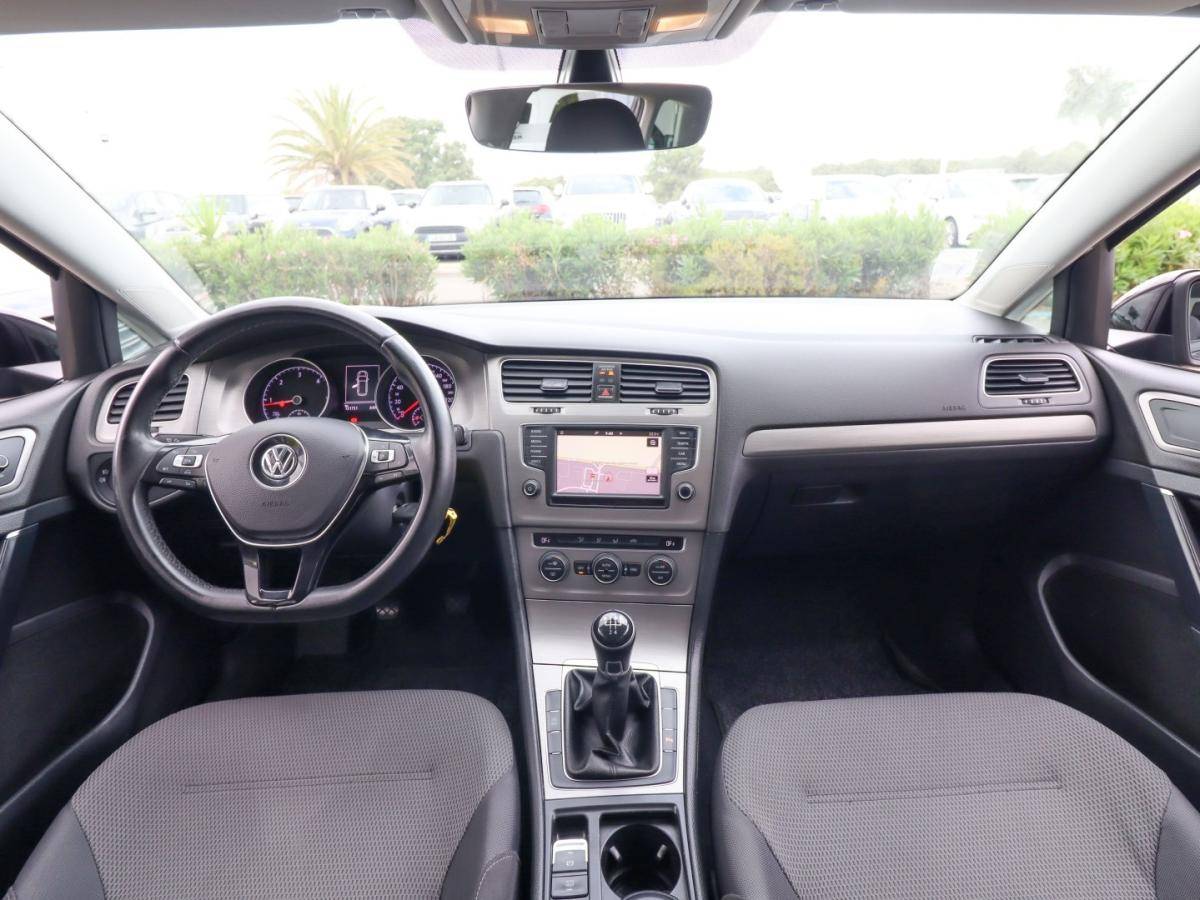 volkswagen-golf-variant-2017-diesel-1598cc