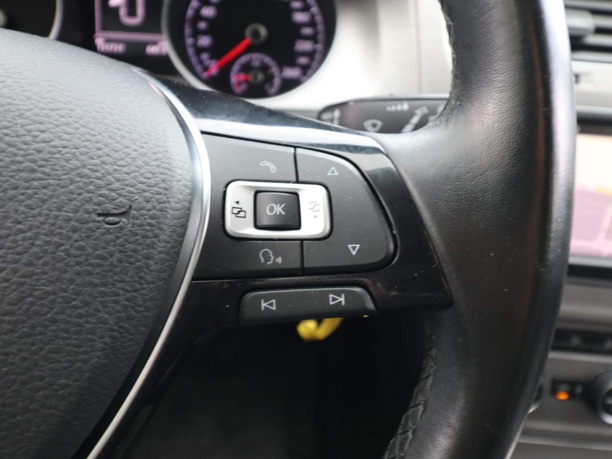 volkswagen-golf-variant-2017-diesel-1598cc