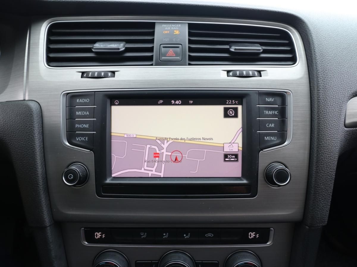 volkswagen-golf-variant-2017-diesel-1598cc