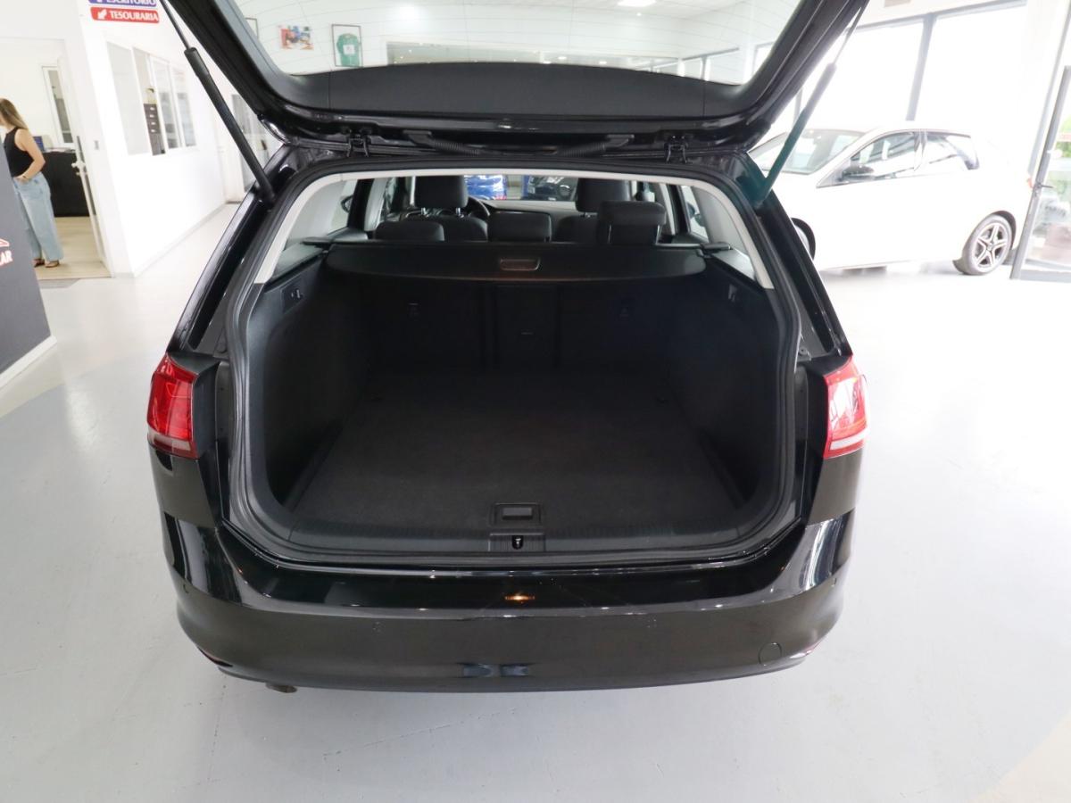 volkswagen-golf-variant-2017-diesel-1598cc