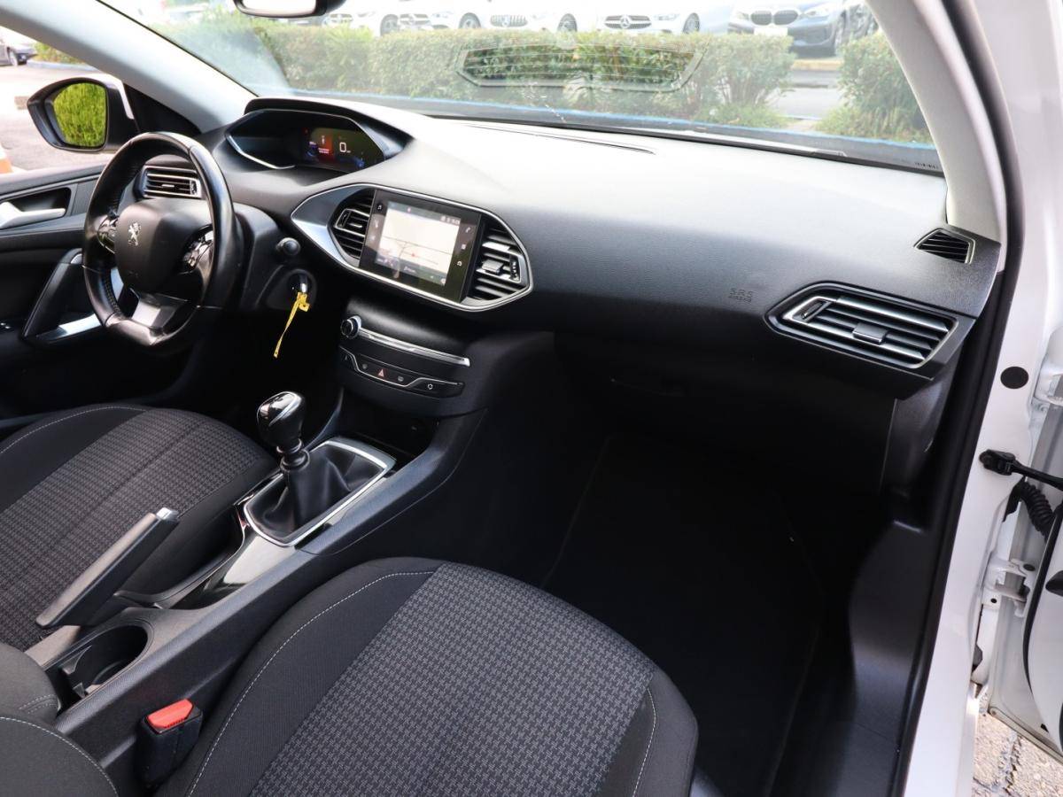 peugeot-308-2021-diesel-1499cc