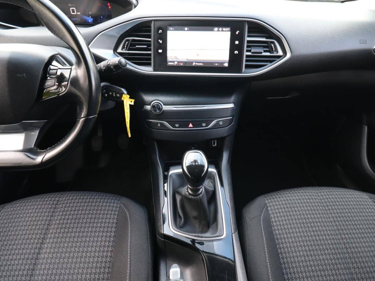 peugeot-308-2021-diesel-1499cc