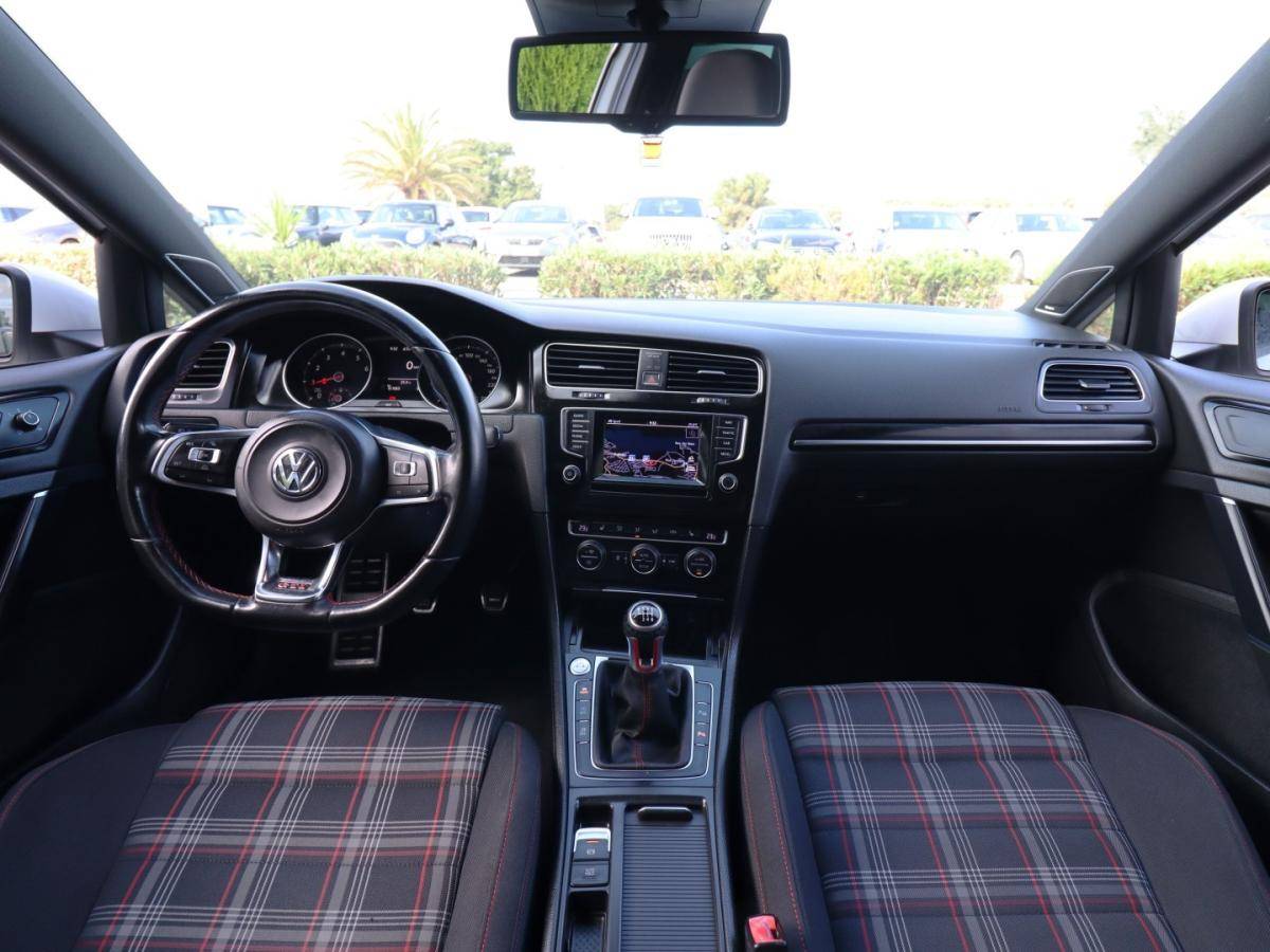 volkswagen-golf-2013-gasolina-1984cc