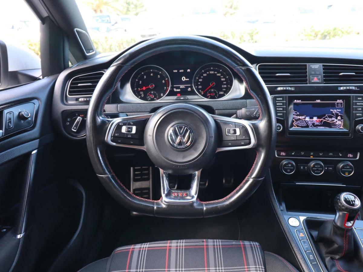 volkswagen-golf-2013-gasolina-1984cc
