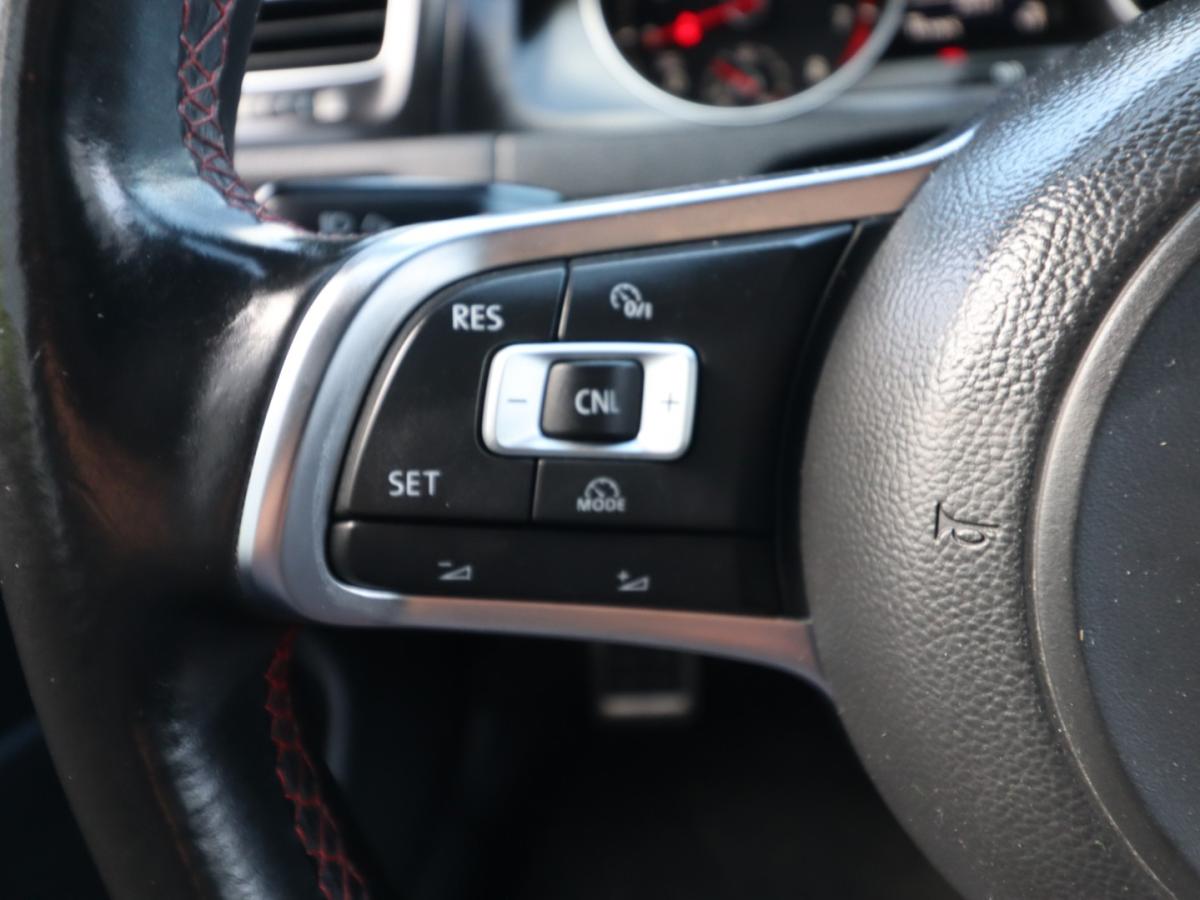 volkswagen-golf-2013-gasolina-1984cc