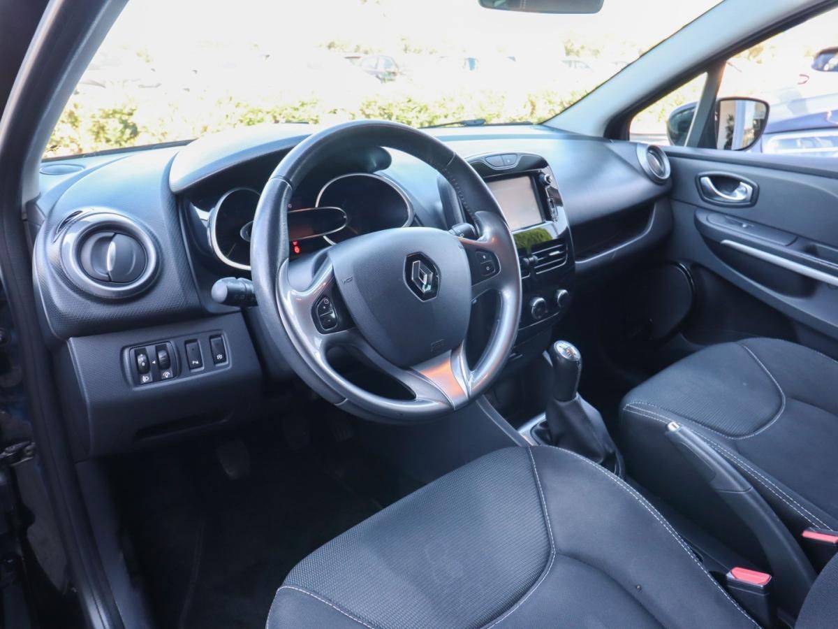 renault-clio-sport-tourer-2015-diesel-1461cc
