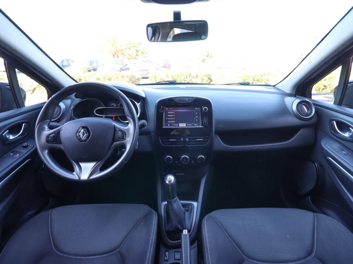 renault-clio-sport-tourer-2015-diesel-1461cc