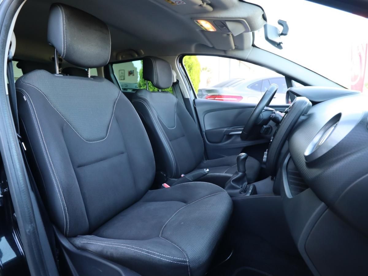 renault-clio-sport-tourer-2015-diesel-1461cc