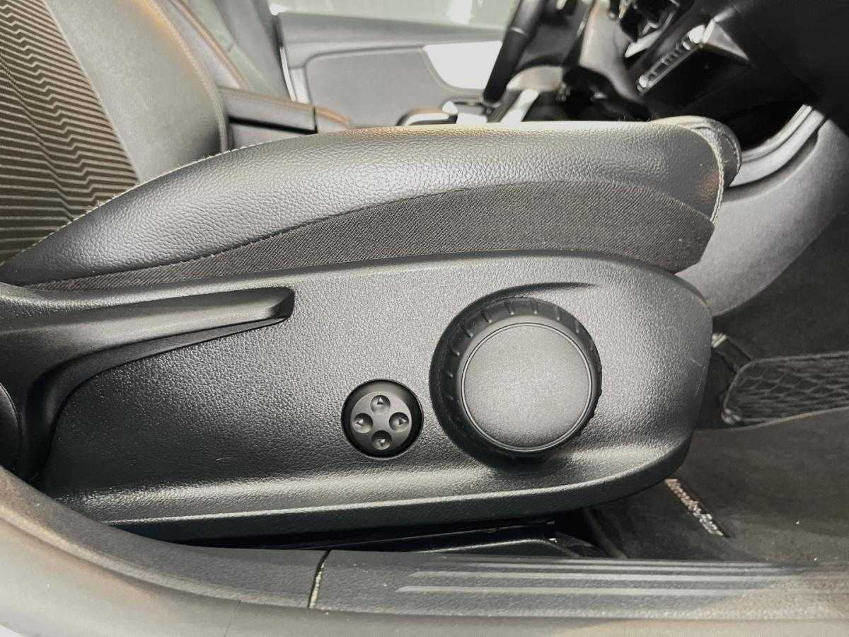 mercedes-benz-cla-2019-diesel-1950cc