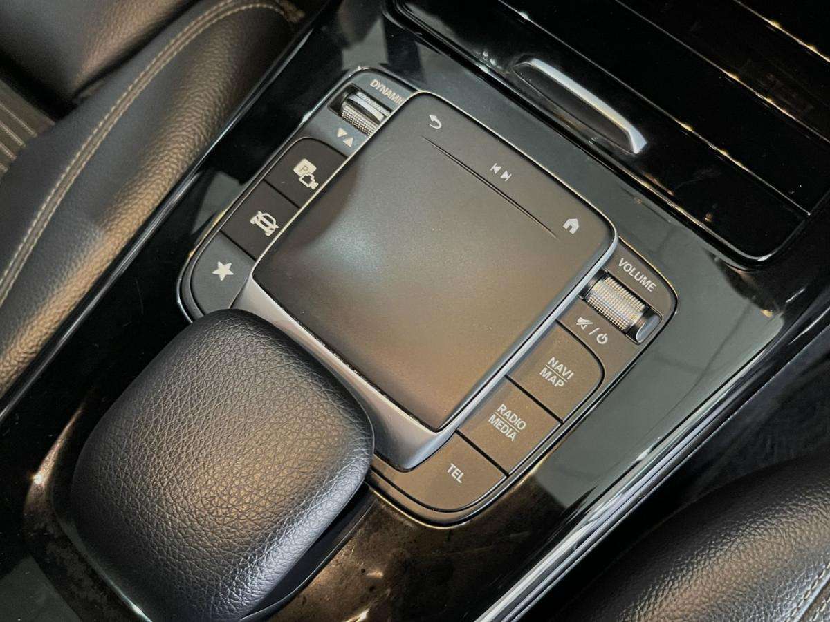 mercedes-benz-cla-2019-diesel-1950cc