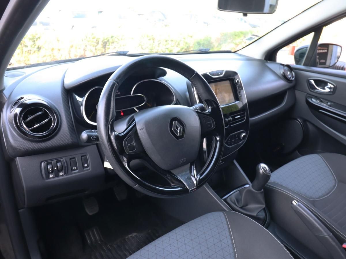 renault-clio-sport-tourer-2013-diesel-1461cc