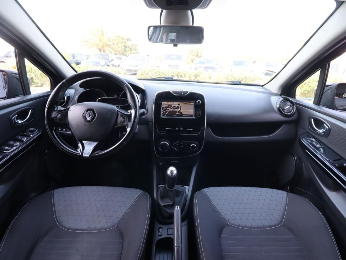 renault-clio-sport-tourer-2013-diesel-1461cc