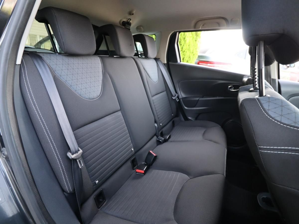 renault-clio-sport-tourer-2013-diesel-1461cc