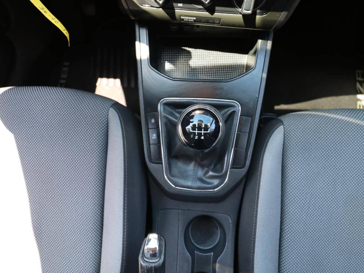 seat-ibiza-2018-gasolina-999cc