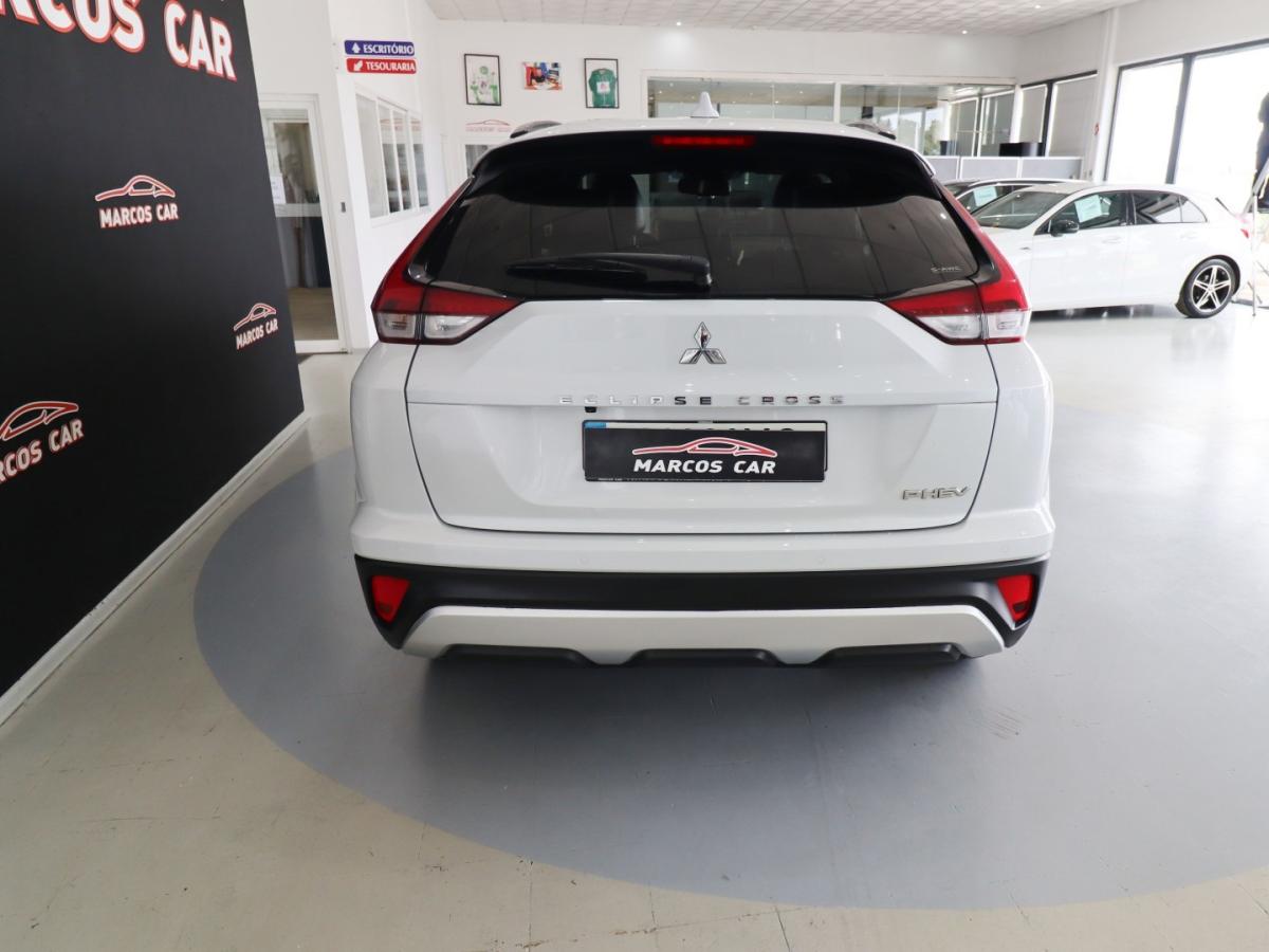 mitsubishi-eclipse-cross-2023-hibrido-2360cc