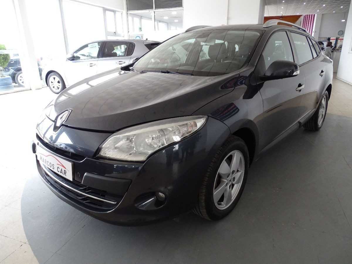 renault-megane-sport-tourer-2011-diesel-1500cc