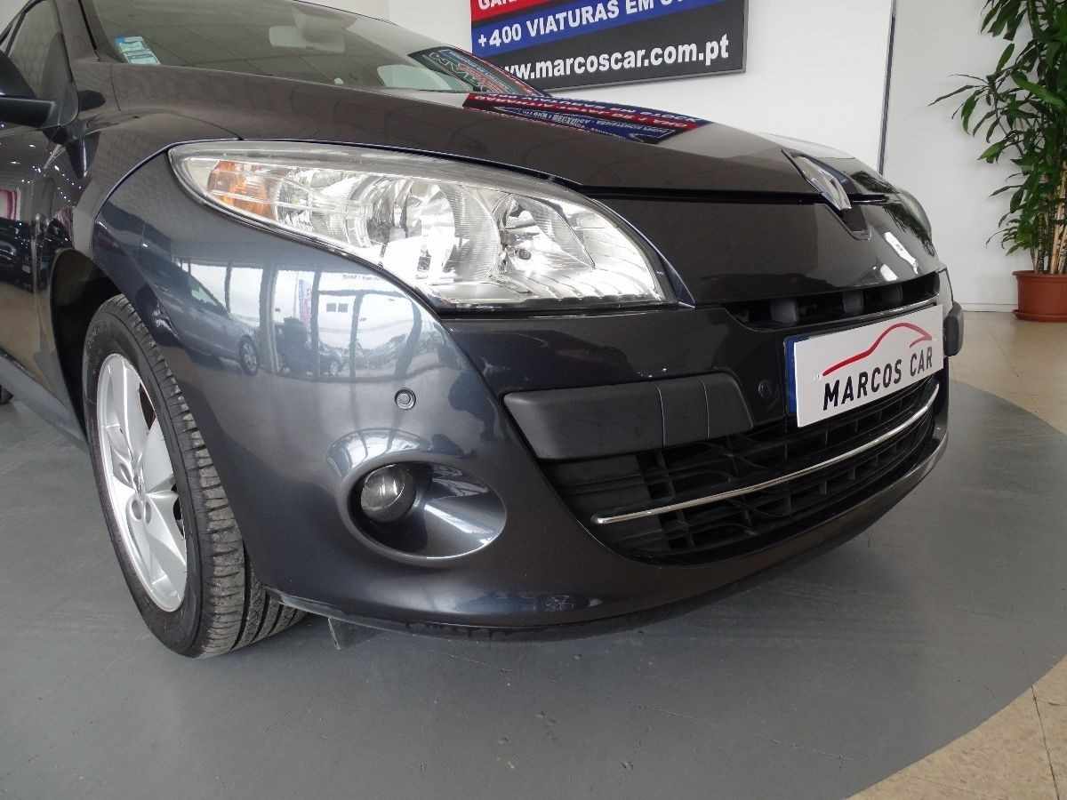 renault-megane-sport-tourer-2011-diesel-1500cc
