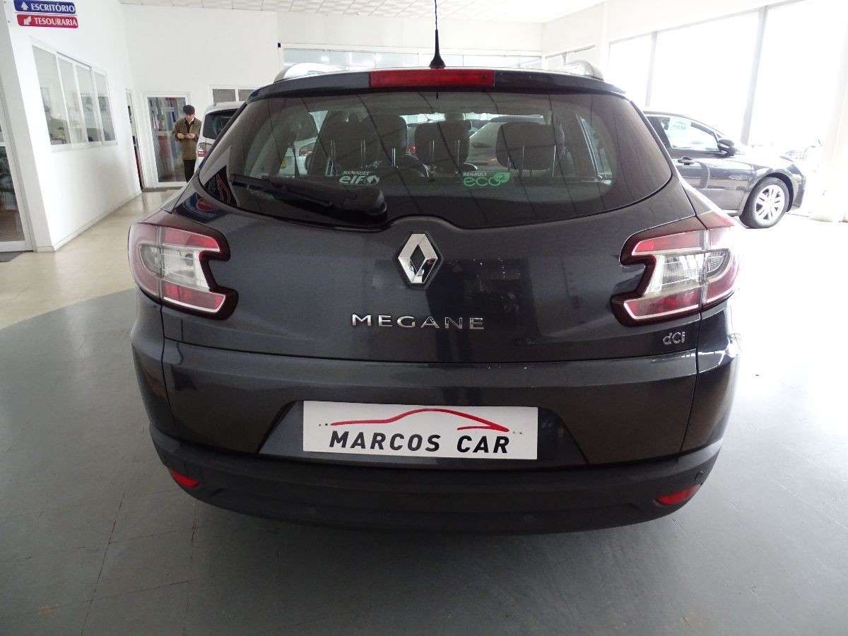 renault-megane-sport-tourer-2011-diesel-1500cc