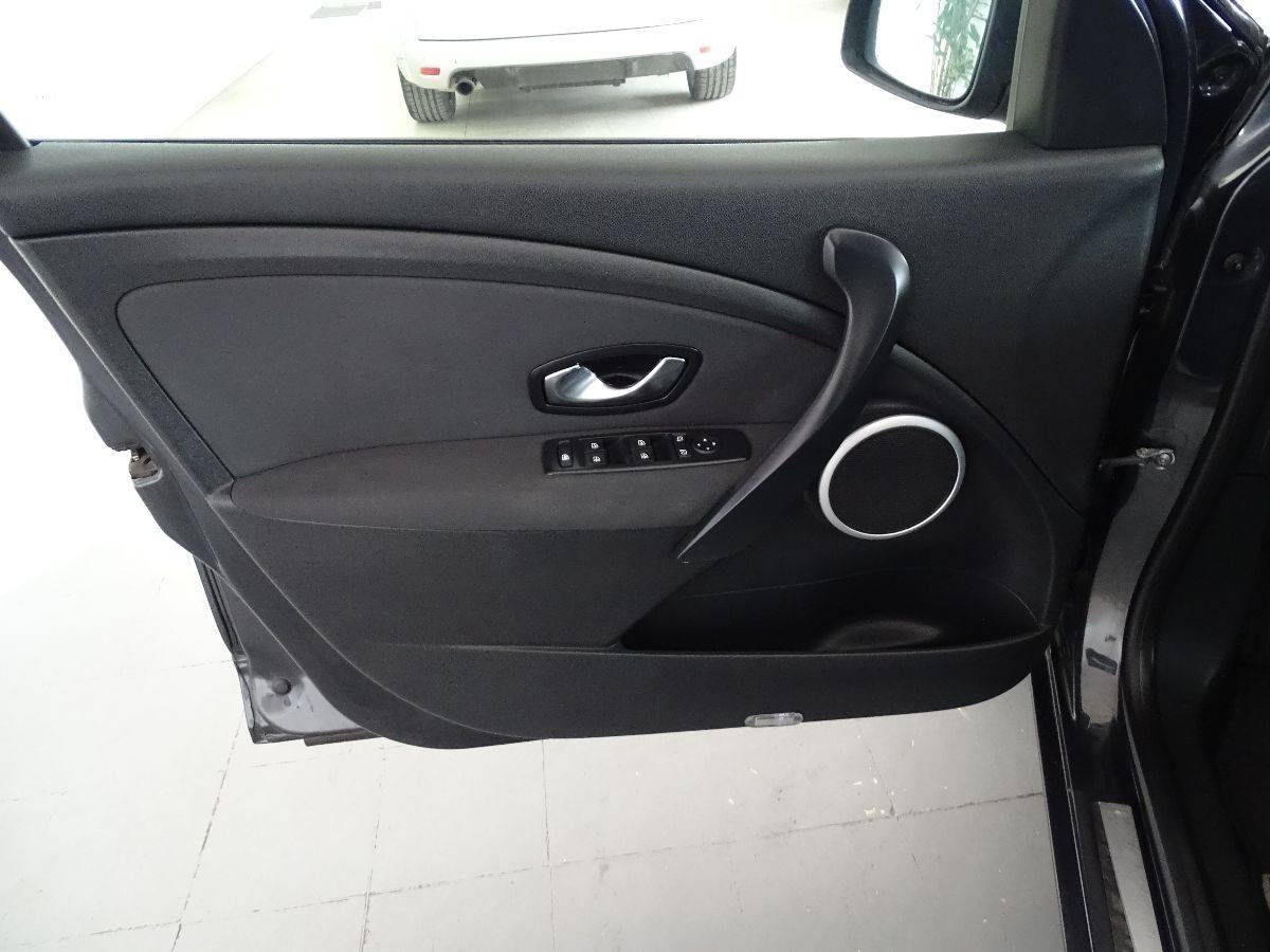 renault-megane-sport-tourer-2011-diesel-1500cc