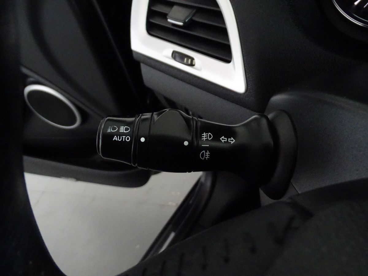 renault-megane-sport-tourer-2011-diesel-1500cc
