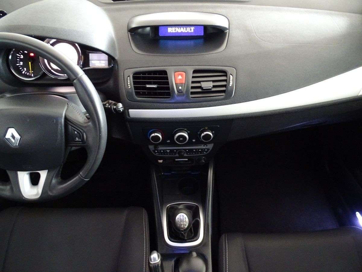 renault-megane-sport-tourer-2011-diesel-1500cc