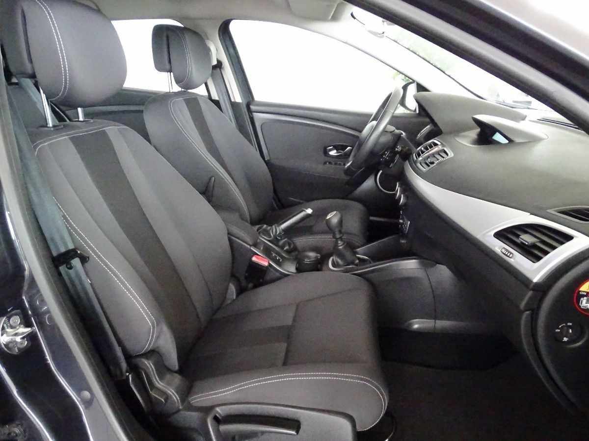 renault-megane-sport-tourer-2011-diesel-1500cc