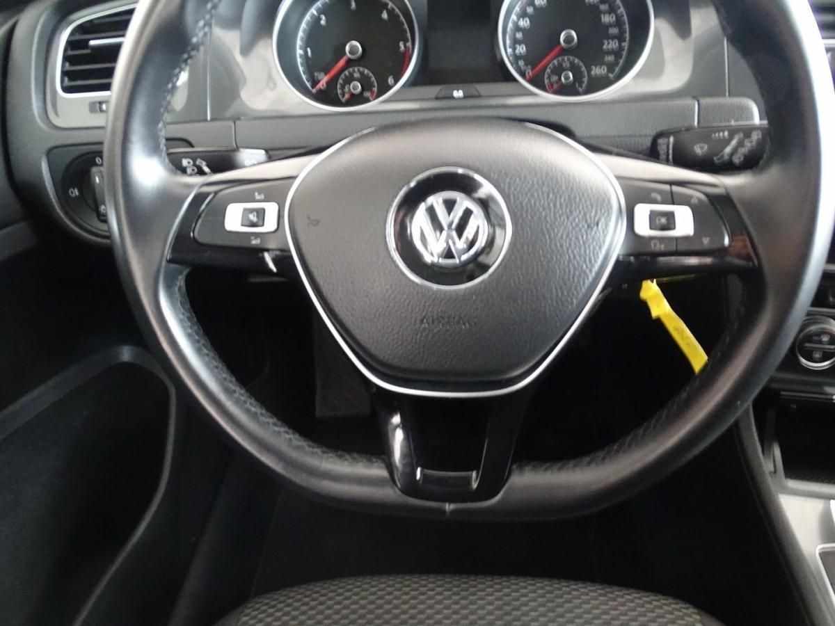 volkswagen-golf-2018-diesel-1600cc