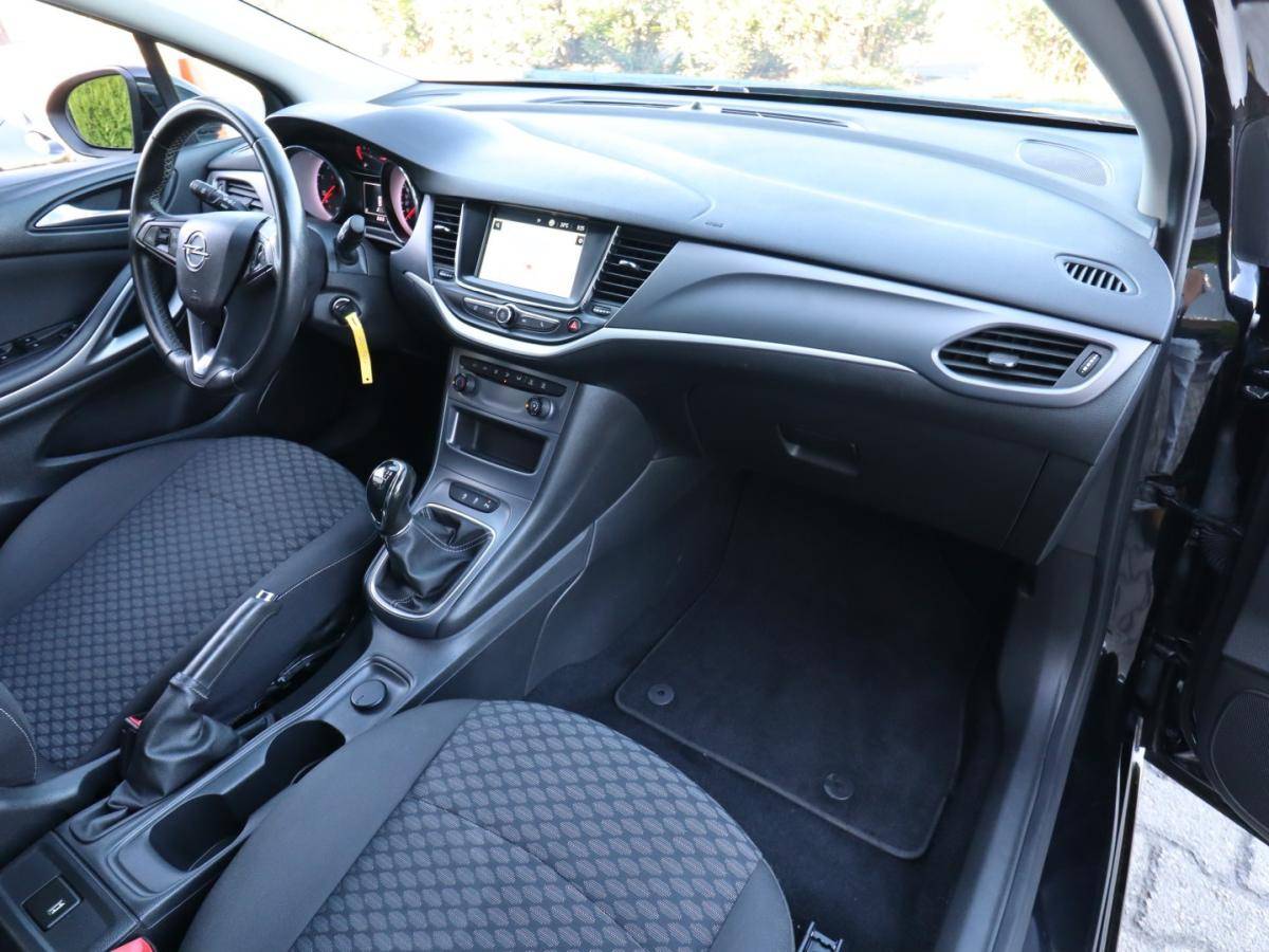 opel-astra-sport-tourer-2021-diesel-1496cc