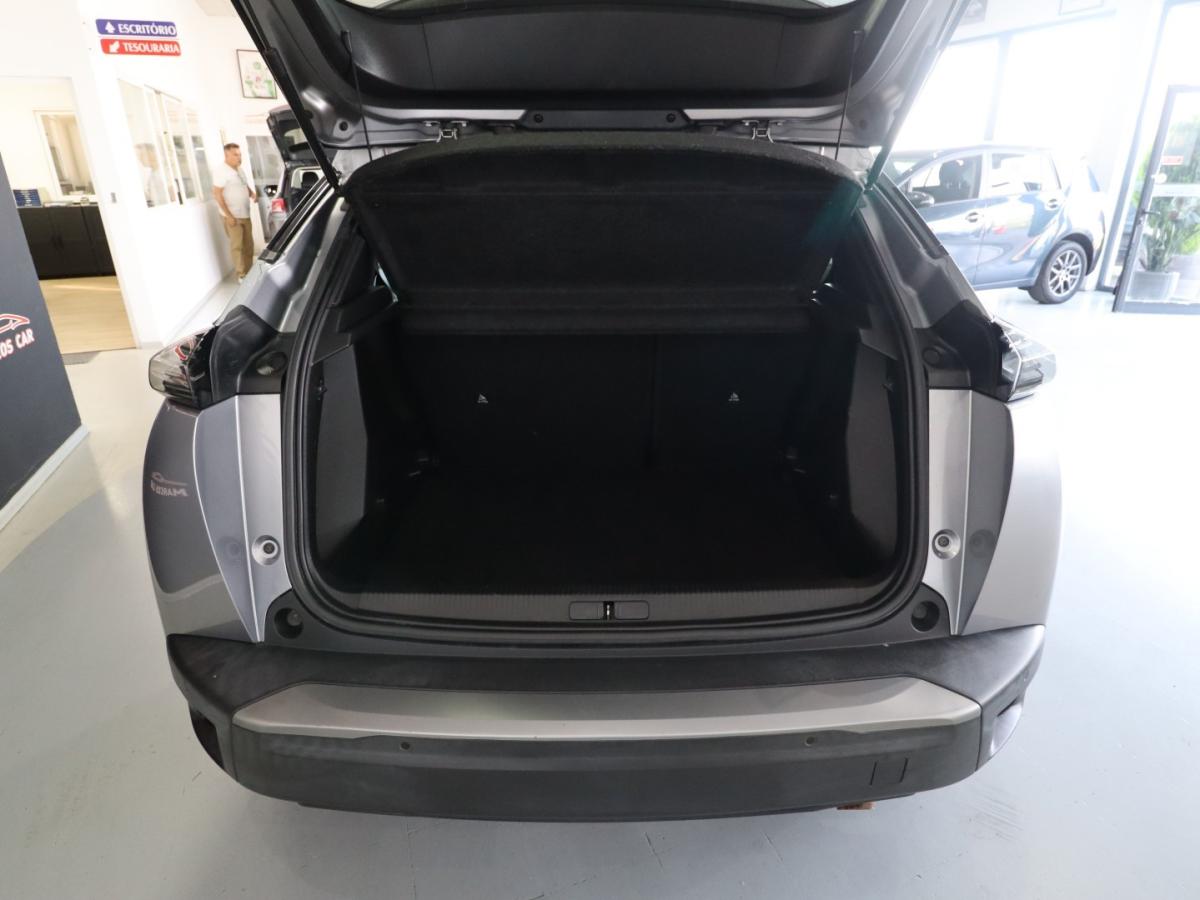 peugeot-2008-2023-gasolina-1199cc