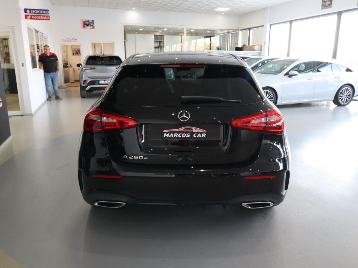 mercedes-benz-classe-a-2022-hibrido-1332cc