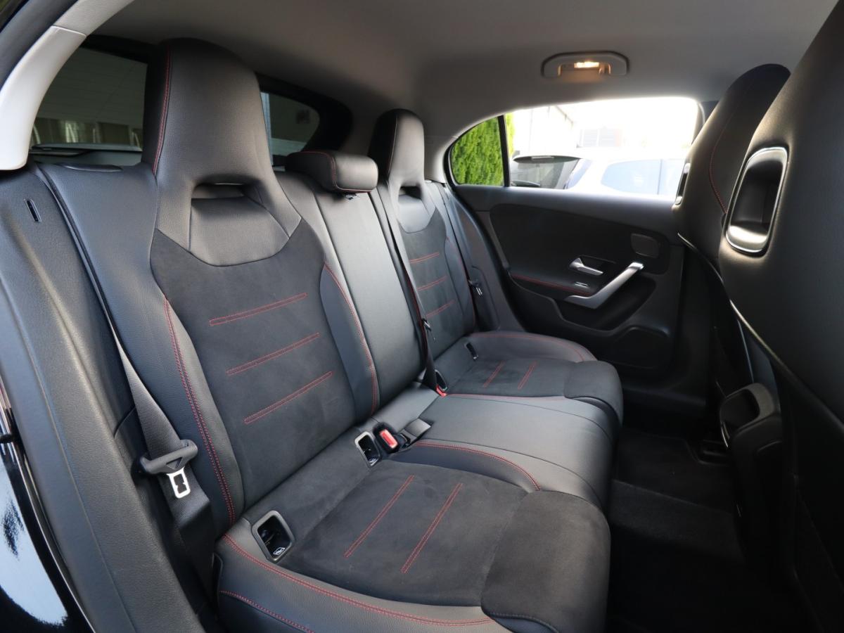 mercedes-benz-classe-a-2022-hibrido-1332cc