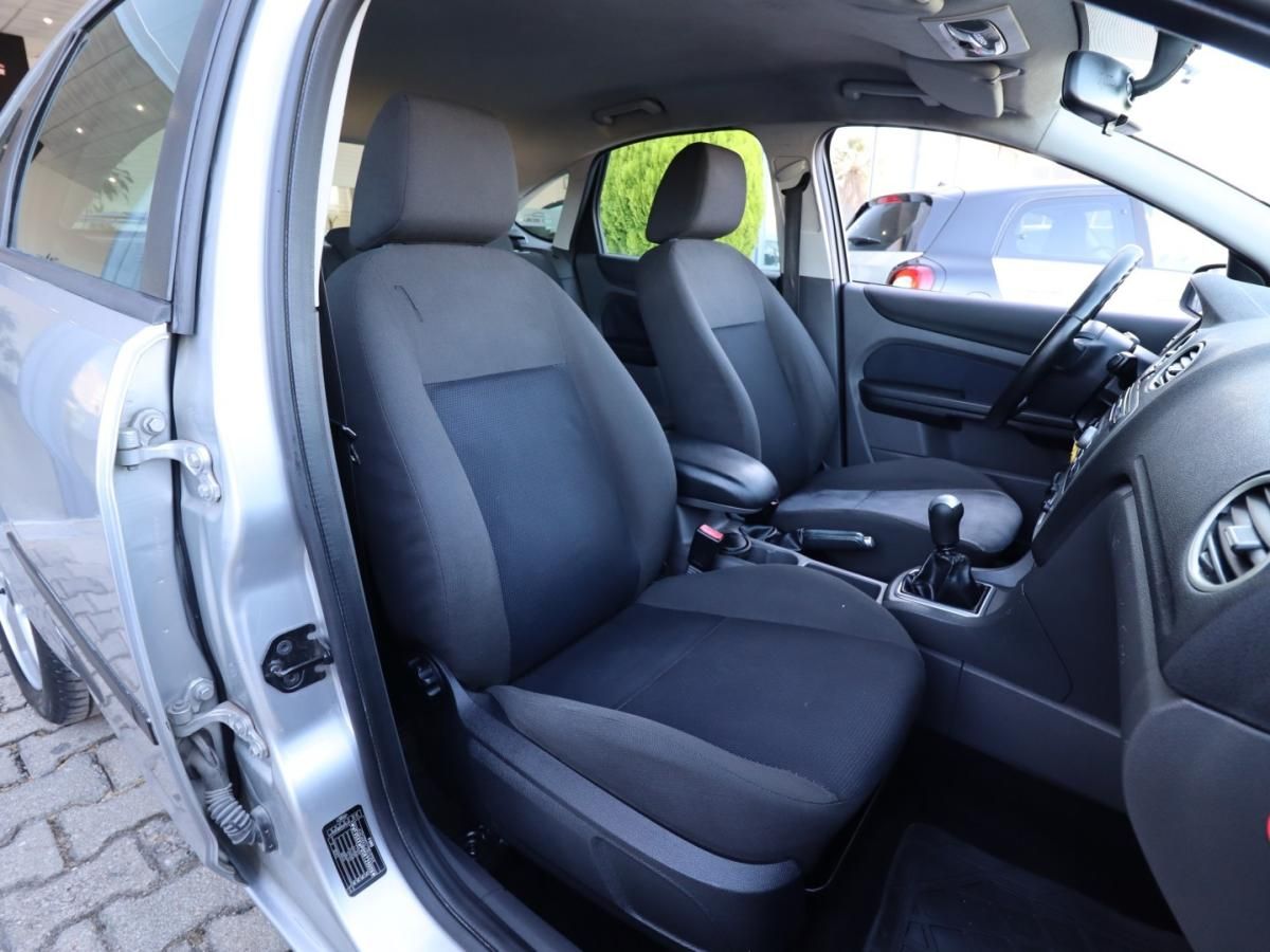 ford-focus-2006-diesel-1560cc
