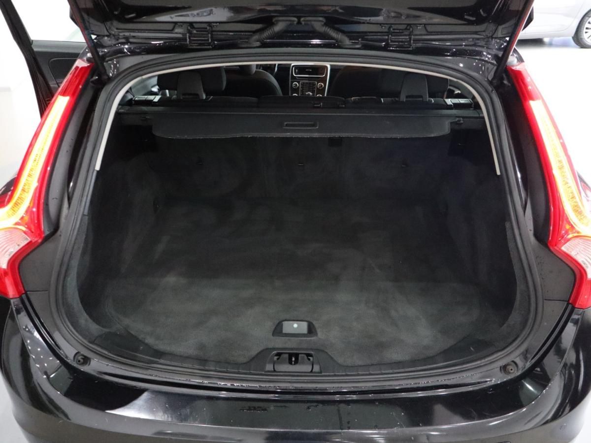 volvo-v60-2015-diesel-1560cc