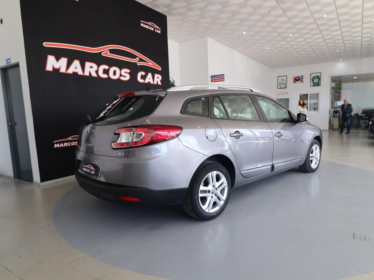 renault-megane-sport-tourer-2014-diesel-1461cc