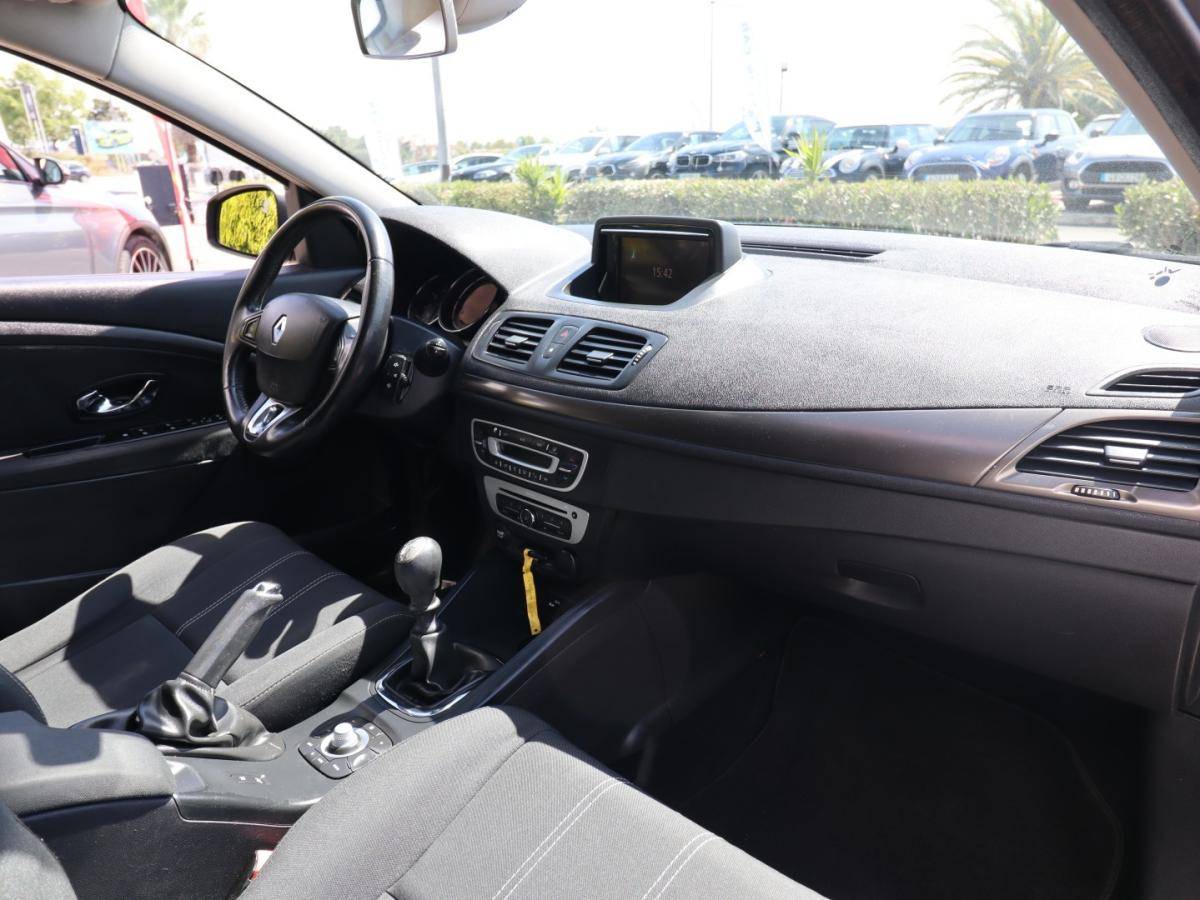 renault-megane-sport-tourer-2014-diesel-1461cc