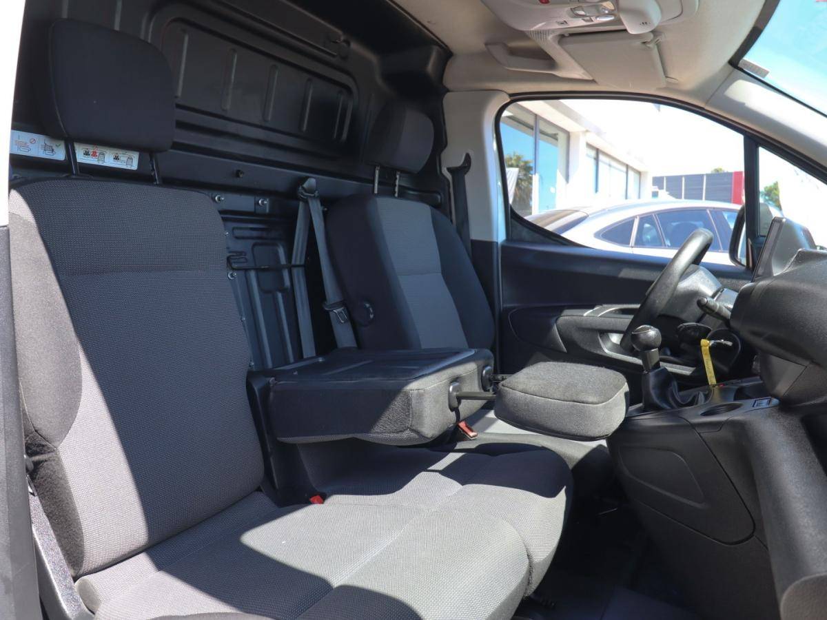 peugeot-partner-2020-diesel-1499cc