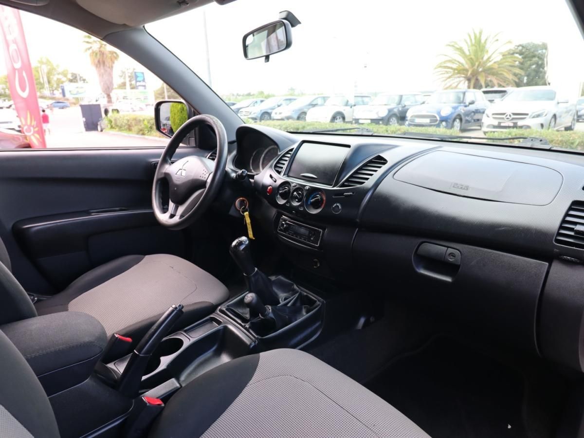 mitsubishi-l200-2014-diesel-2477cc