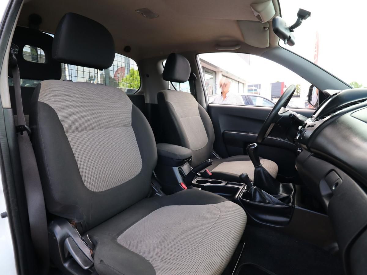 mitsubishi-l200-2014-diesel-2477cc