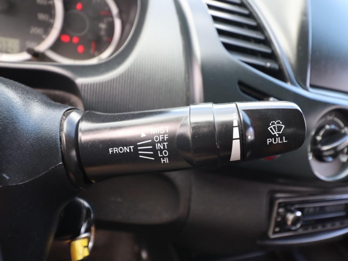 mitsubishi-l200-2014-diesel-2477cc