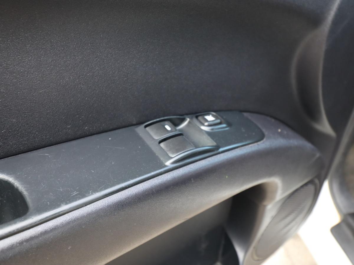 mitsubishi-l200-2014-diesel-2477cc