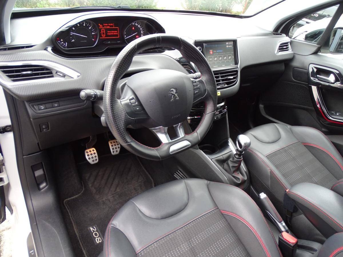 peugeot-208-2018-gasolina-1199cc