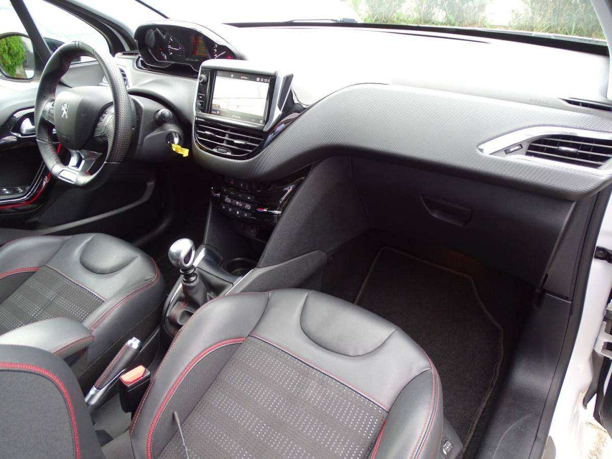 peugeot-208-2018-gasolina-1199cc