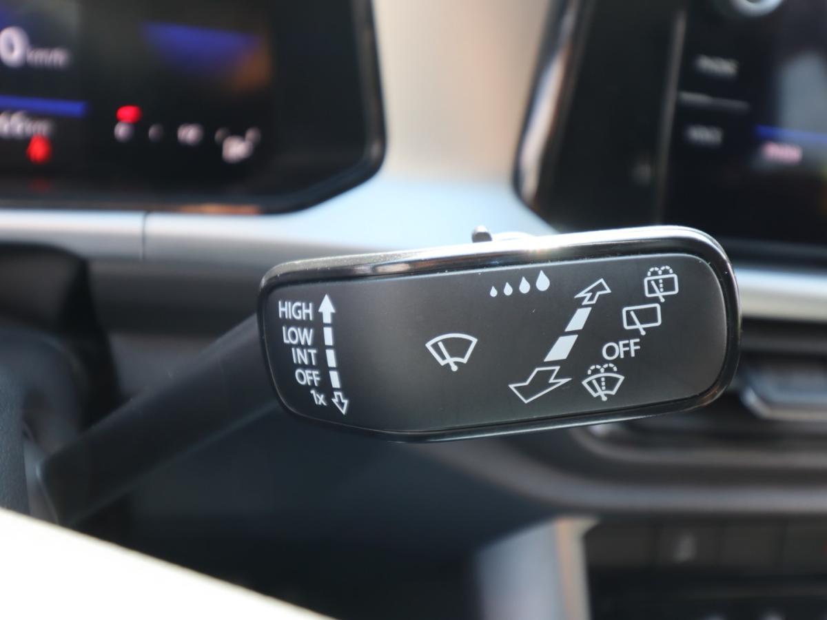 volkswagen-t-roc-2024-gasolina-999cc