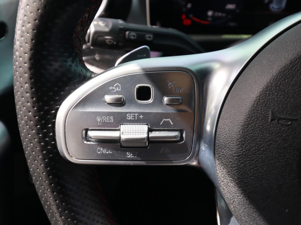 mercedes-benz-classe-a-2020-hibrido-1332cc