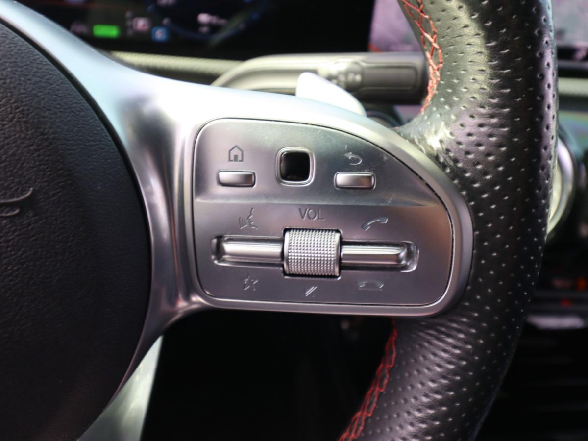 mercedes-benz-classe-a-2020-hibrido-1332cc