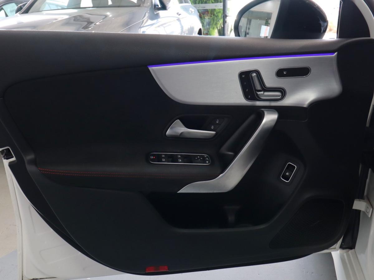 mercedes-benz-classe-a-2020-hibrido-1332cc