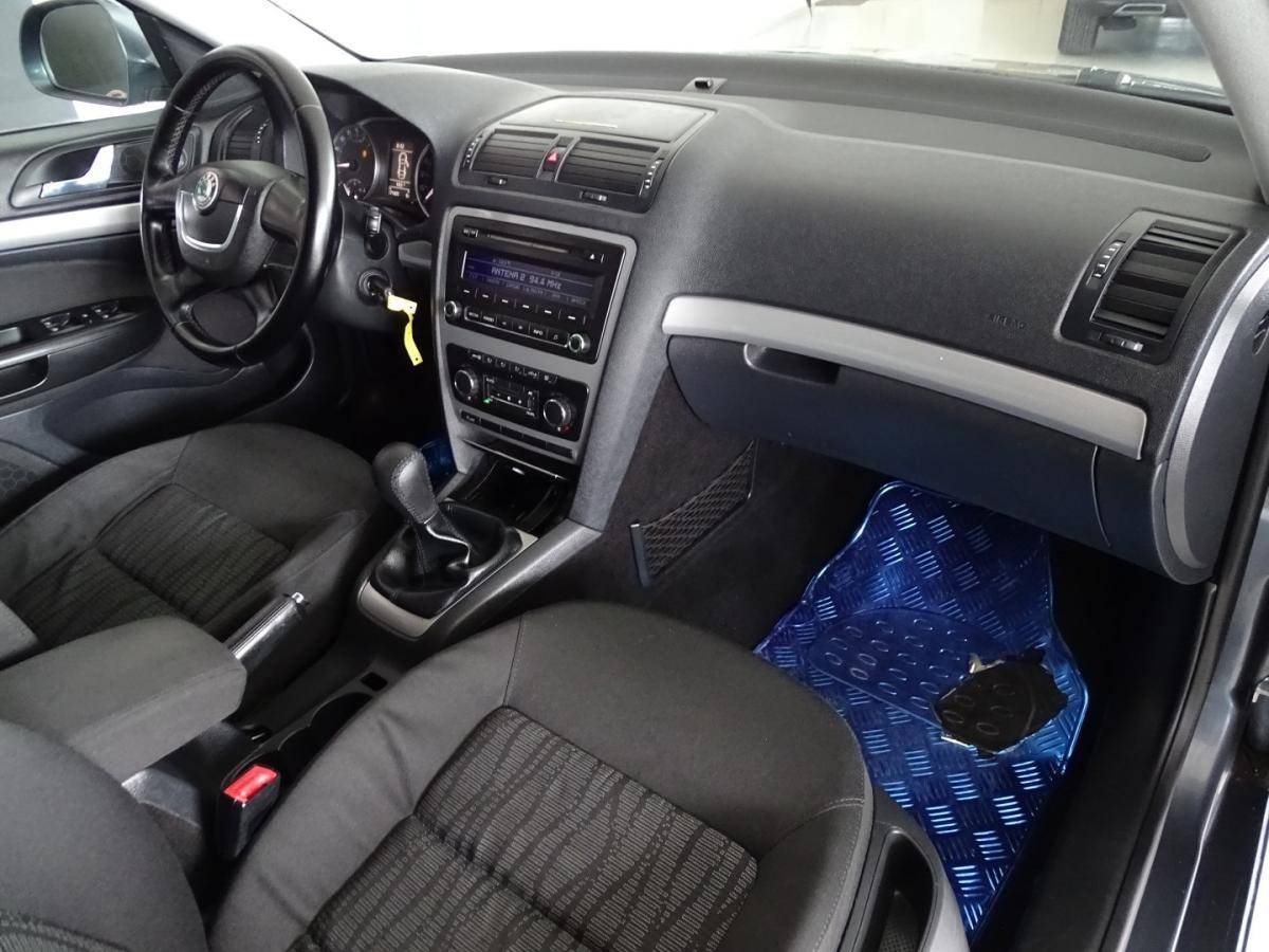 skoda-octavia-break-2010-diesel-1598cc