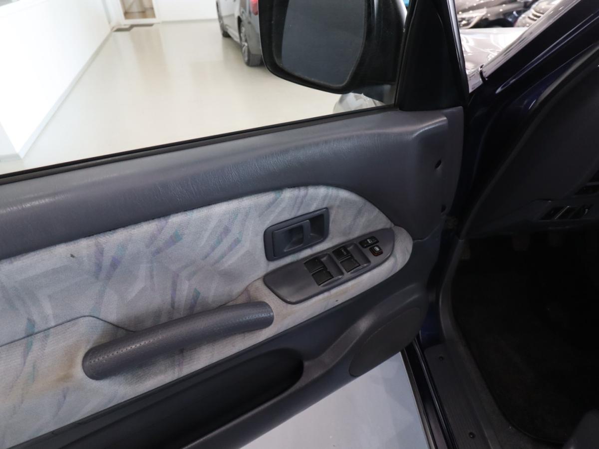 toyota-land-cruiser-2000-diesel-2982cc