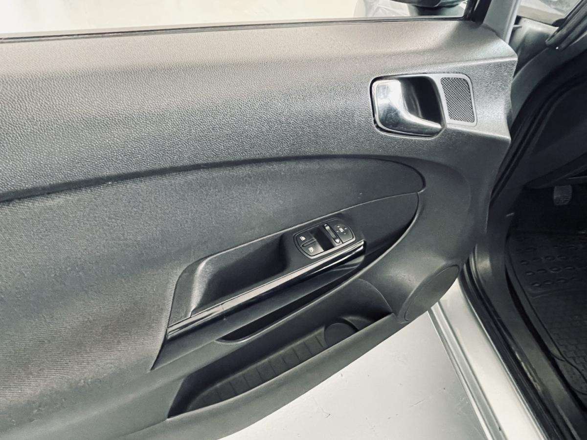 opel-corsa-2013-gasolina-1229cc